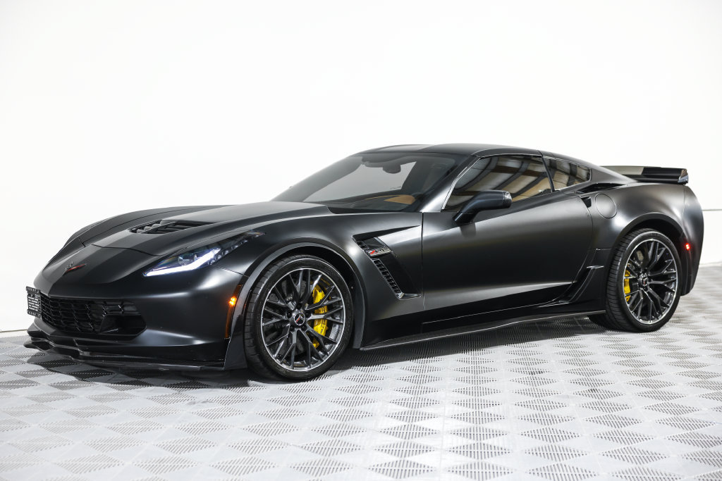 Used 2016 Chevrolet Corvette Z06 w/ 3LZ Preferred Equipment Group RWD image 24