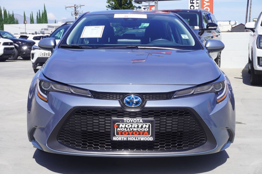 Certified 2022 Toyota Corolla LE FWD image 3