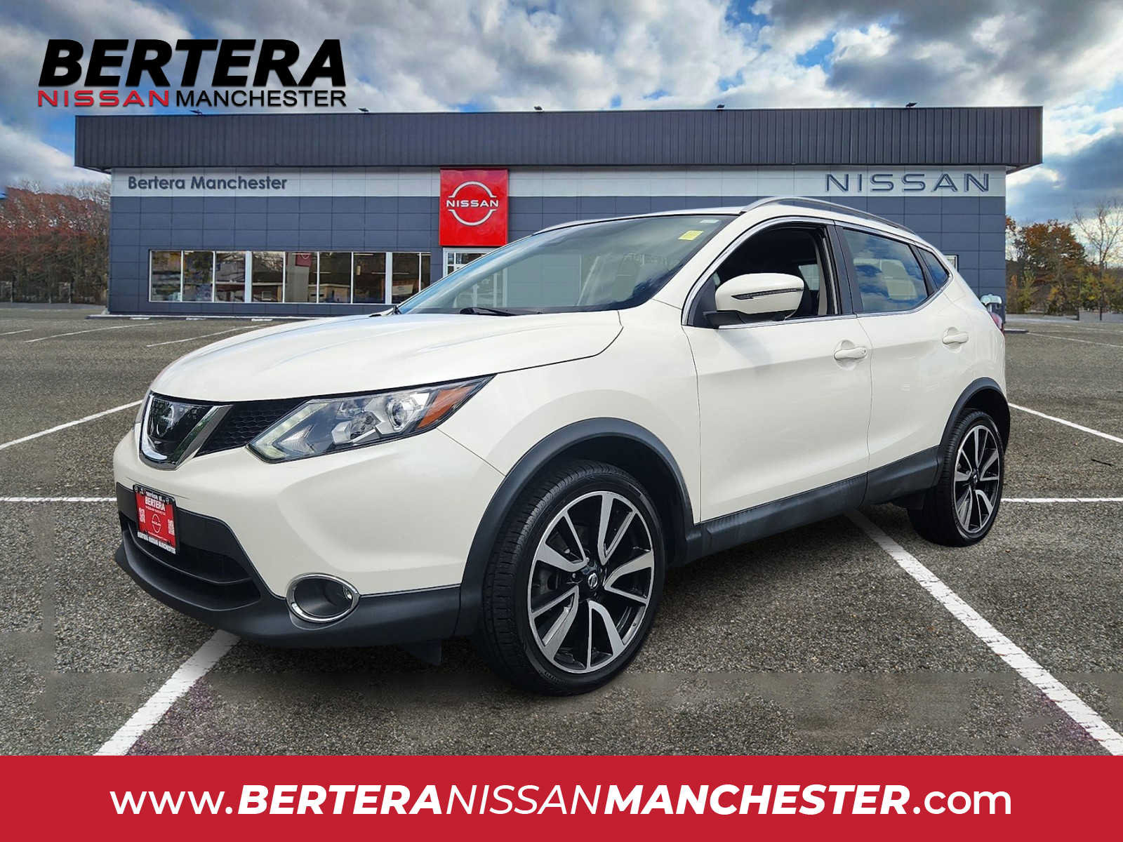 Used 2017 Nissan Rogue Sport SL w/ SL Premium Package AWD/4WD image 1