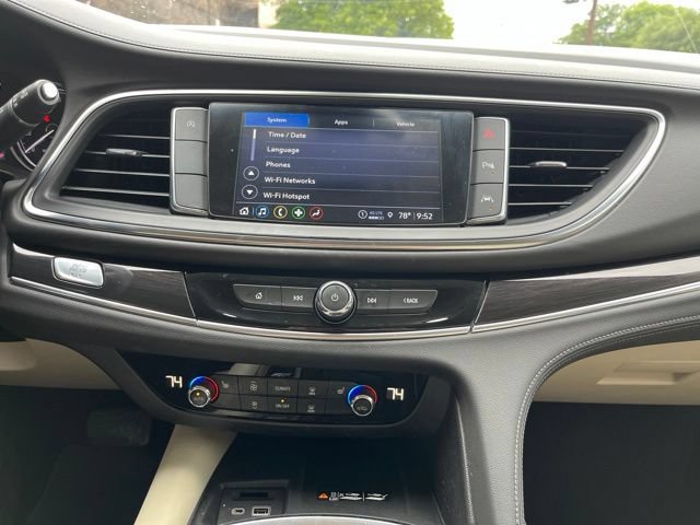 Used 2022 Buick Enclave Essence FWD image 33