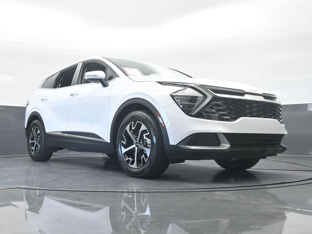 Used 2025 Kia Sportage EX image 65