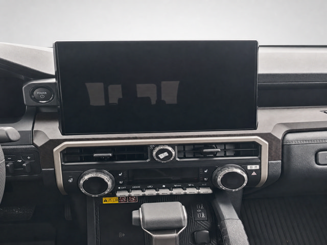 Used 2025 Toyota Tacoma Limited AWD/4WD image 14