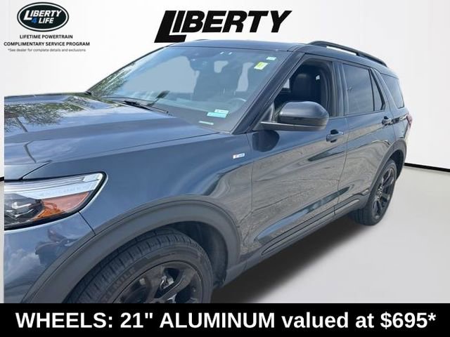 Used 2023 Ford Explorer ST-Line w/ Class IV Trailer Tow Package AWD/4WD image 3