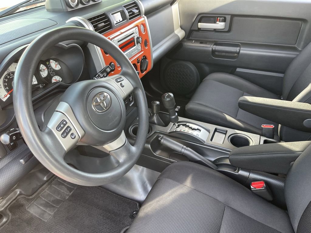 Used 2013 Toyota FJ Cruiser 4WD w/ Convenience Pkg image 18