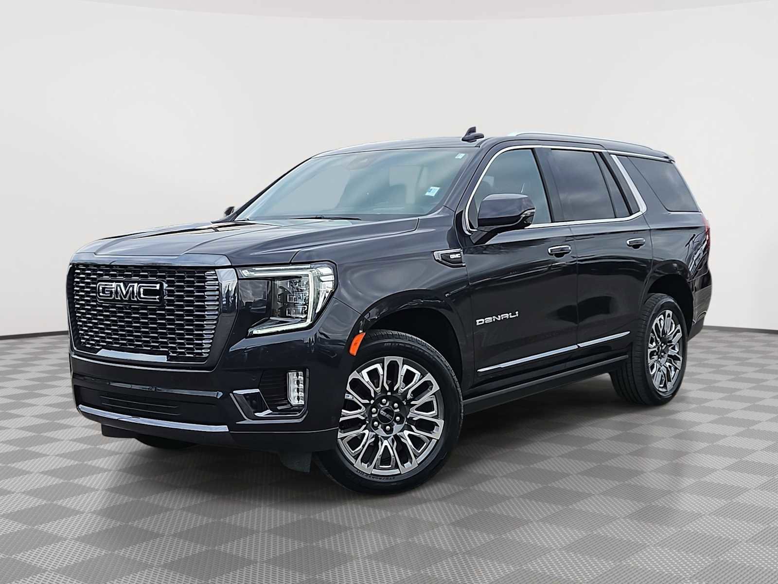Used 2023 GMC Yukon Denali Ultimate image 1