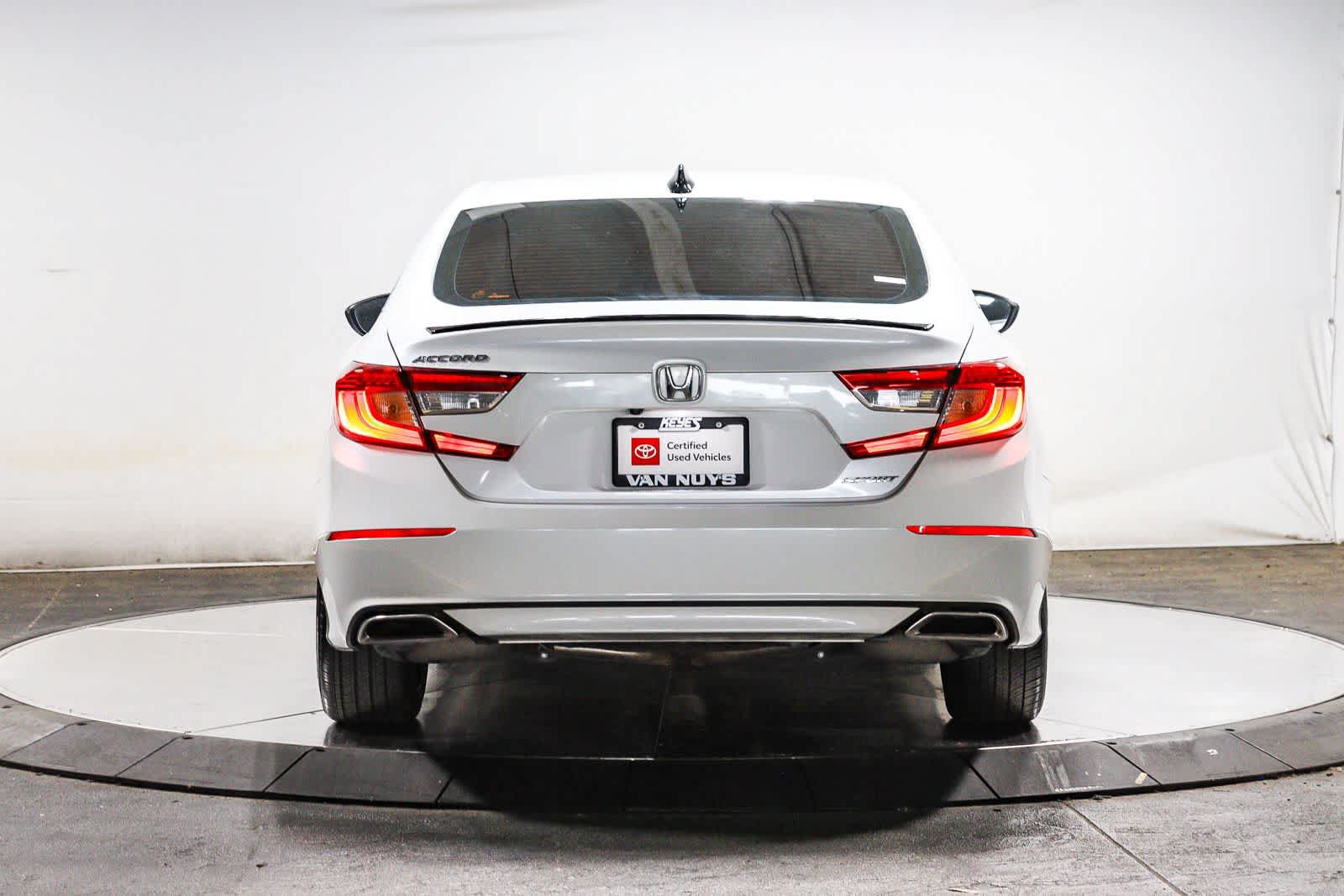 Used 2022 Honda Accord Sport image 3