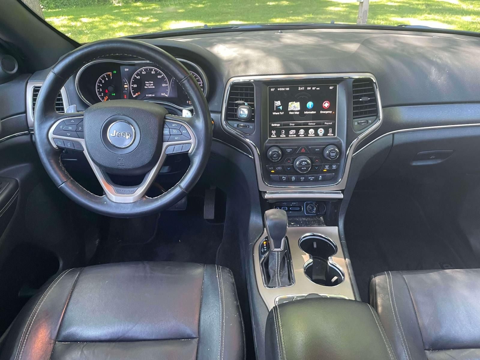 Used 2016 Jeep Grand Cherokee Limited AWD/4WD image 12