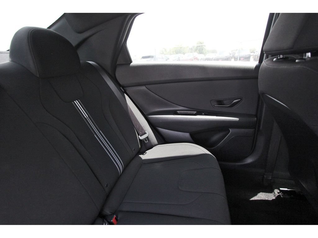 Certified 2026 Hyundai Elantra Sport w/ Cargo Package FWD image 13
