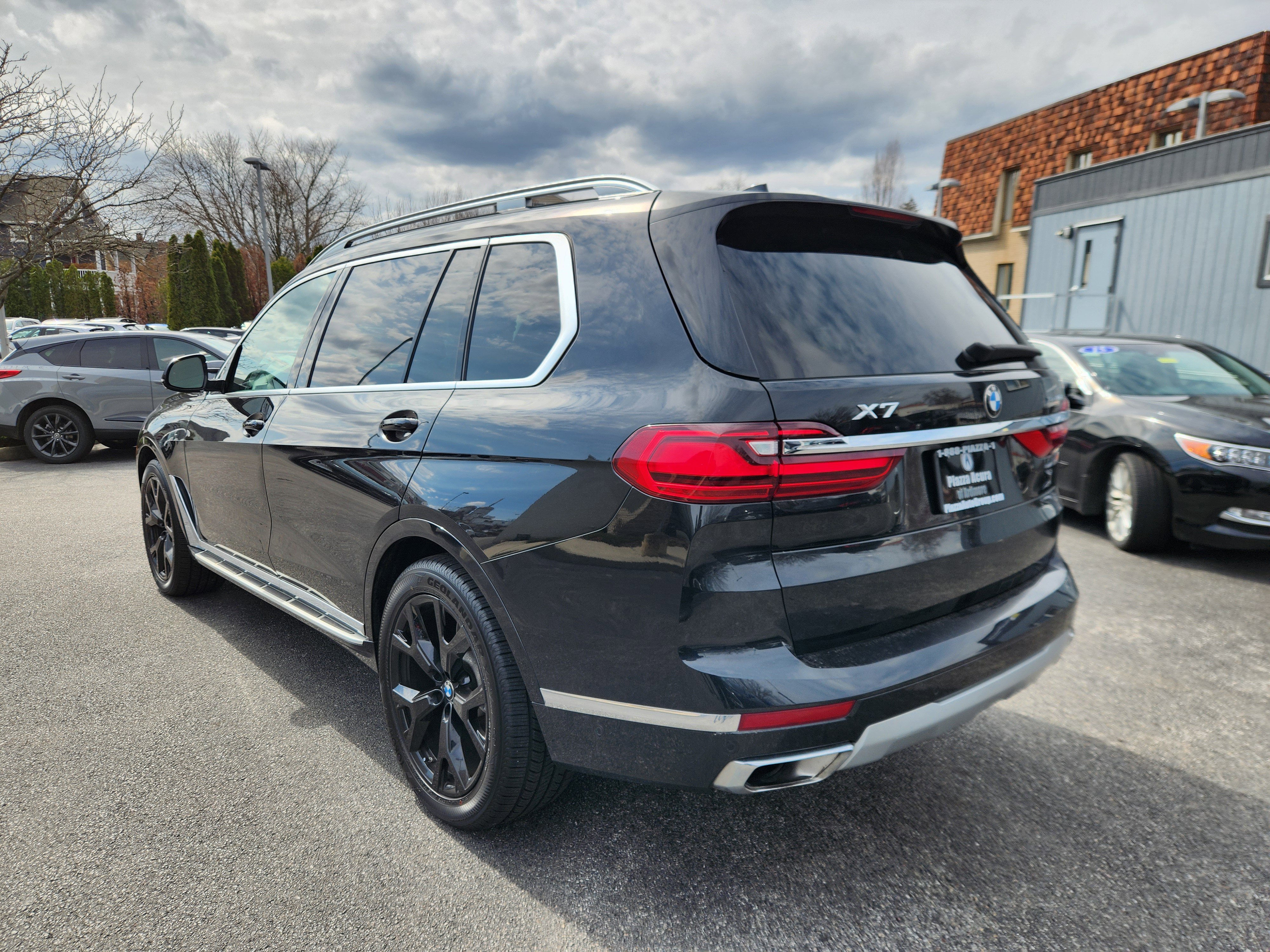 Used 2020 BMW X7 xDrive40i w/ Premium Package image 3