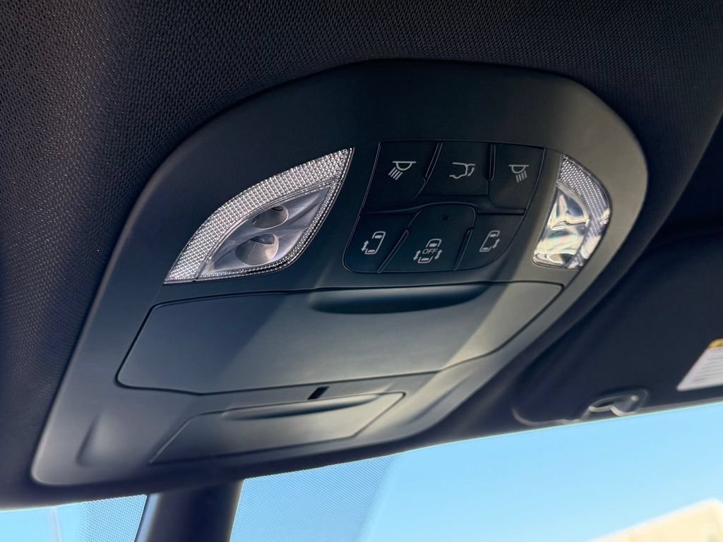 New 2026 Chrysler Voyager LX FWD image 28