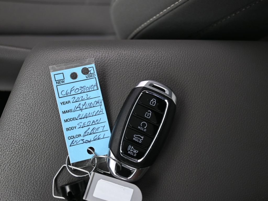 Used 2022 Hyundai Elantra SEL w/ Convenience + Premium Package image 20