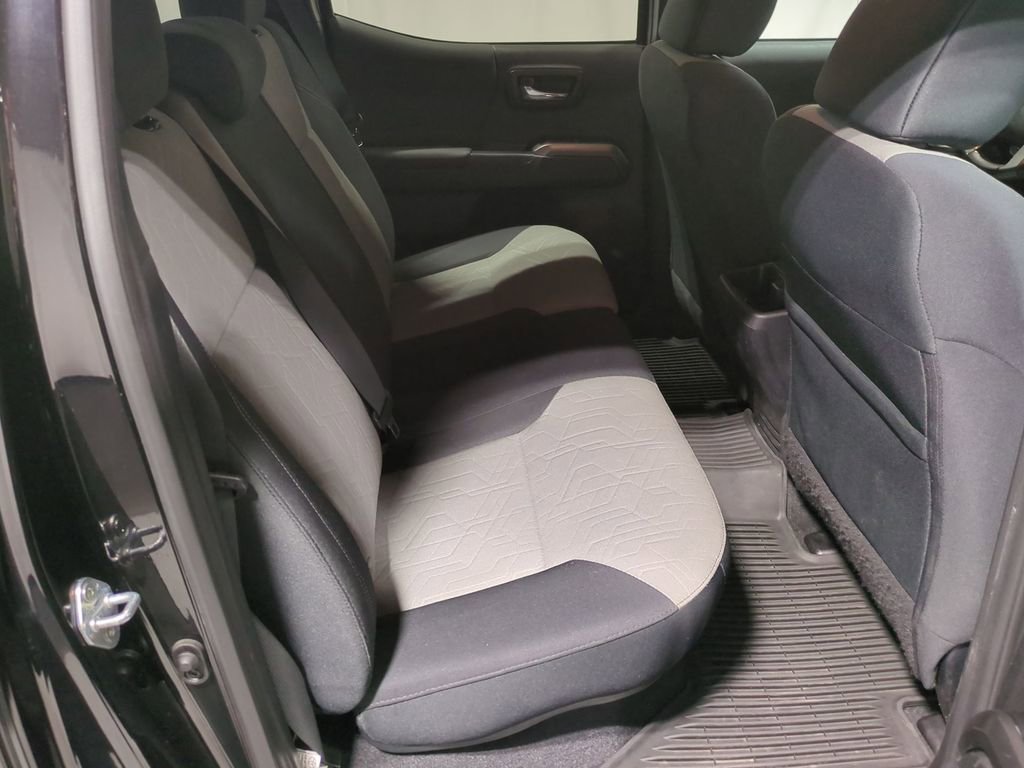 Used 2021 Toyota Tacoma TRD Off-Road image 23