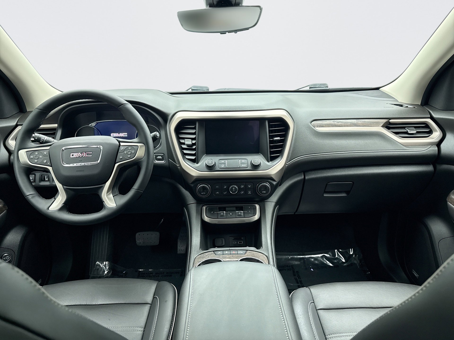 Used 2023 GMC Acadia Denali w/ Denali Technology Package image 14