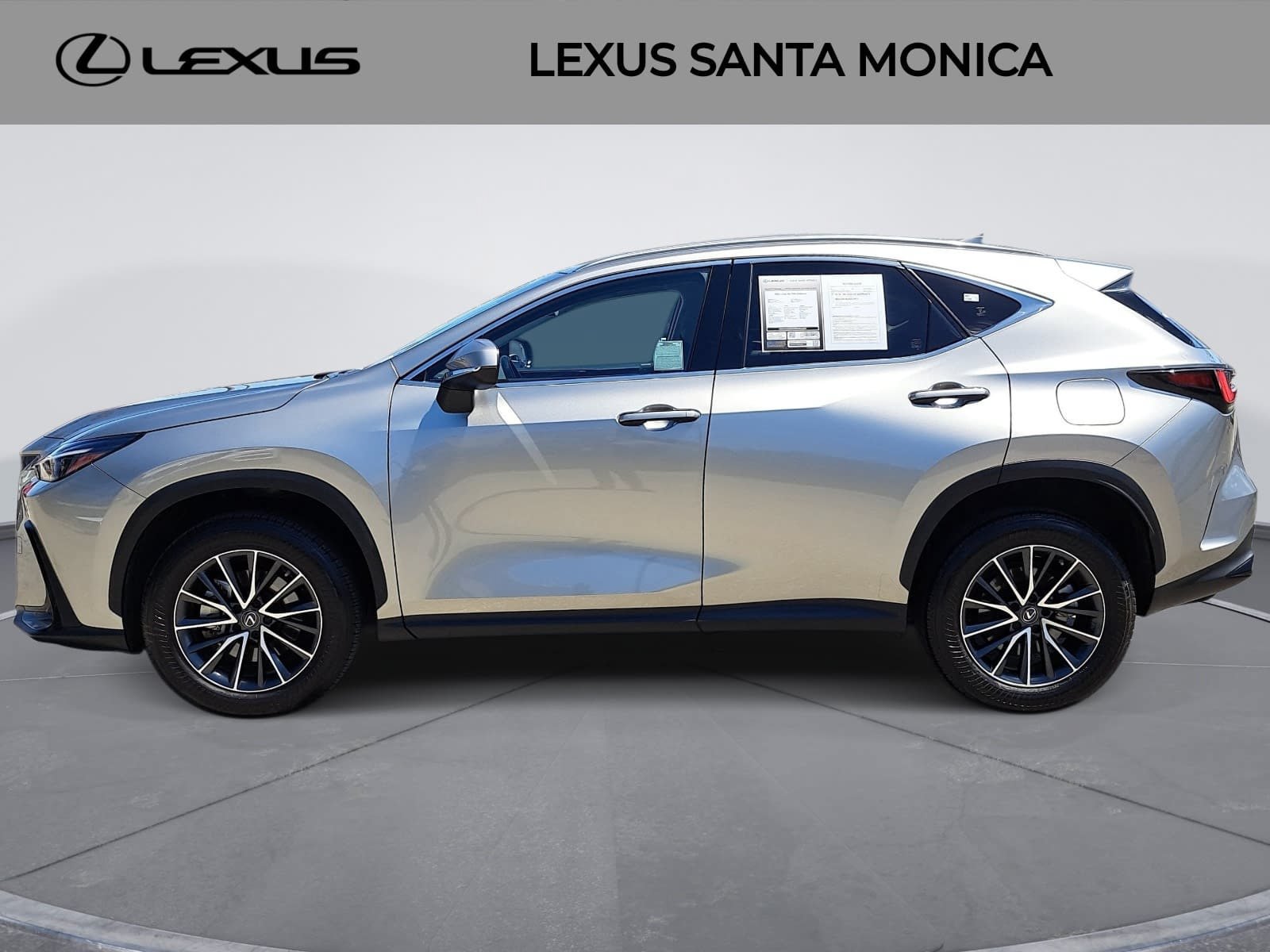 Used 2022 Lexus NX 350h AWD image 8