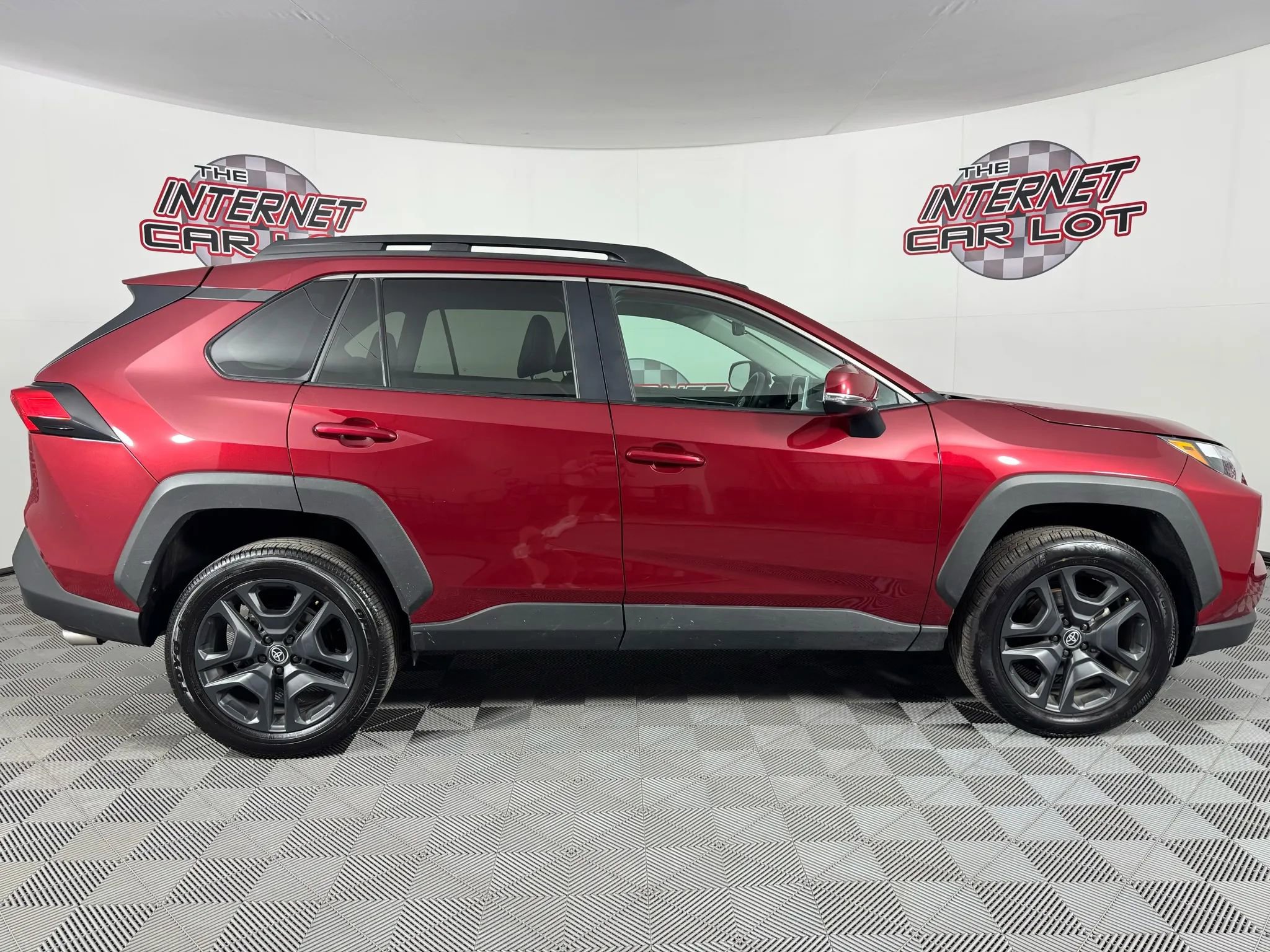Used 2024 Toyota RAV4 Adventure AWD/4WD image 8