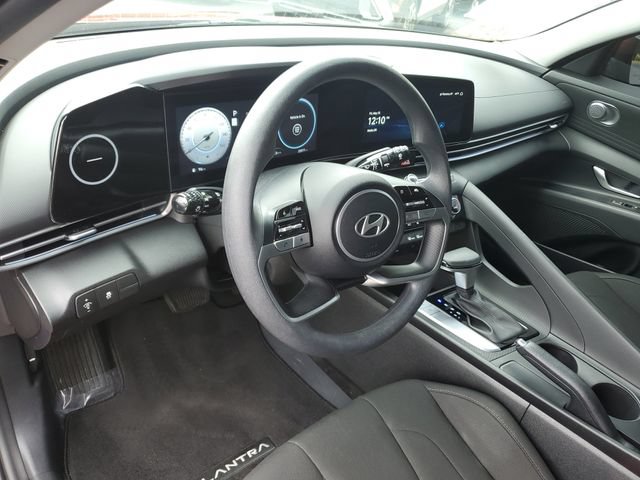 Certified 2024 Hyundai Elantra SEL FWD image 18
