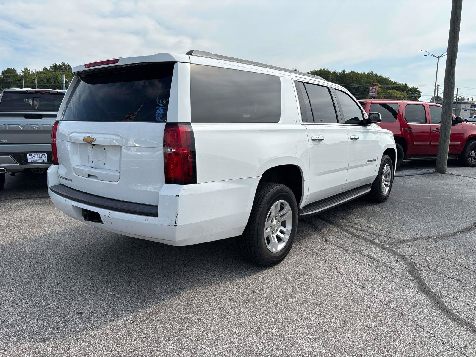 Used 2016 Chevrolet Suburban LT AWD/4WD image 5
