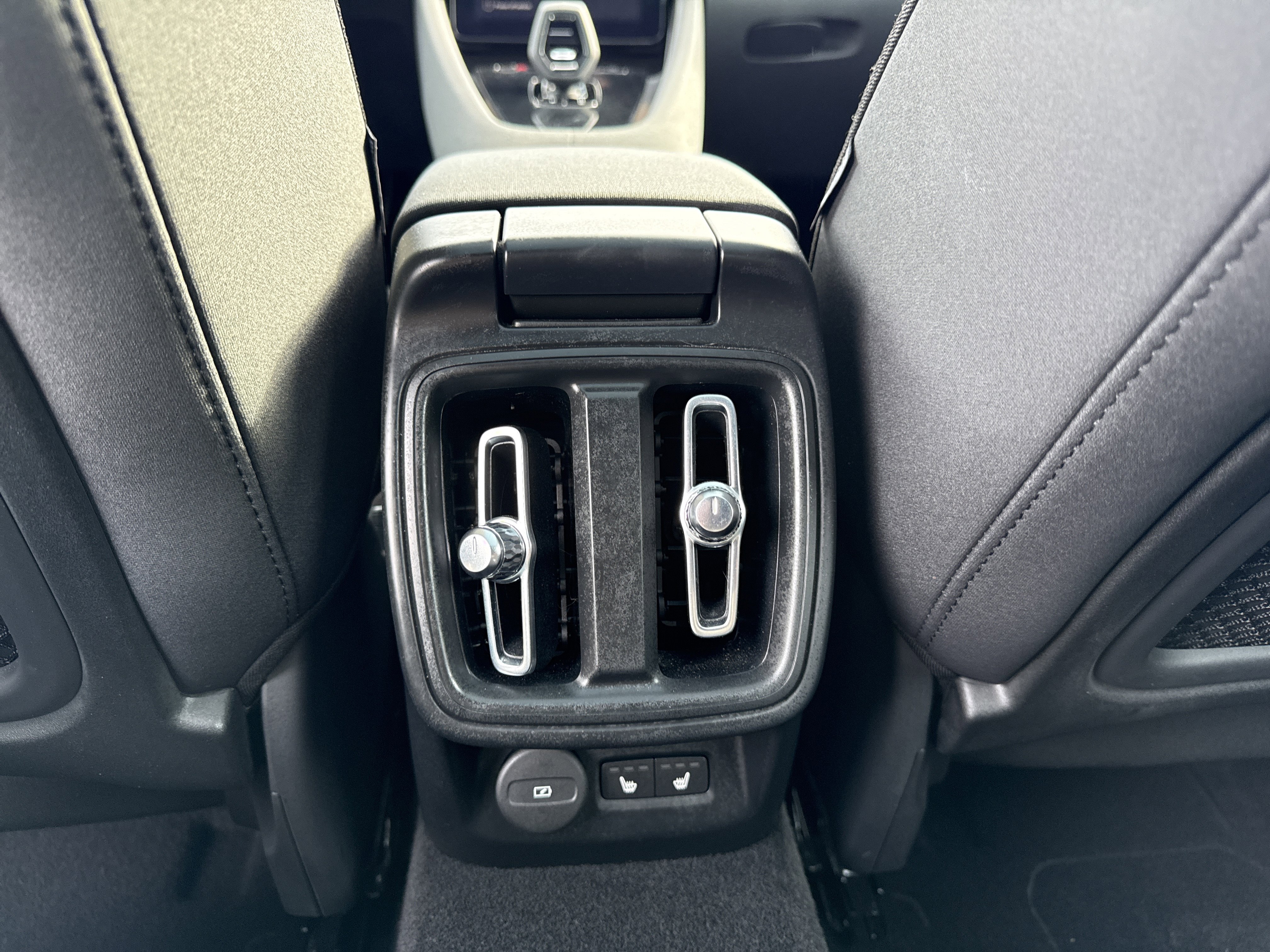 Used 2024 Polestar Polestar 2 image 33