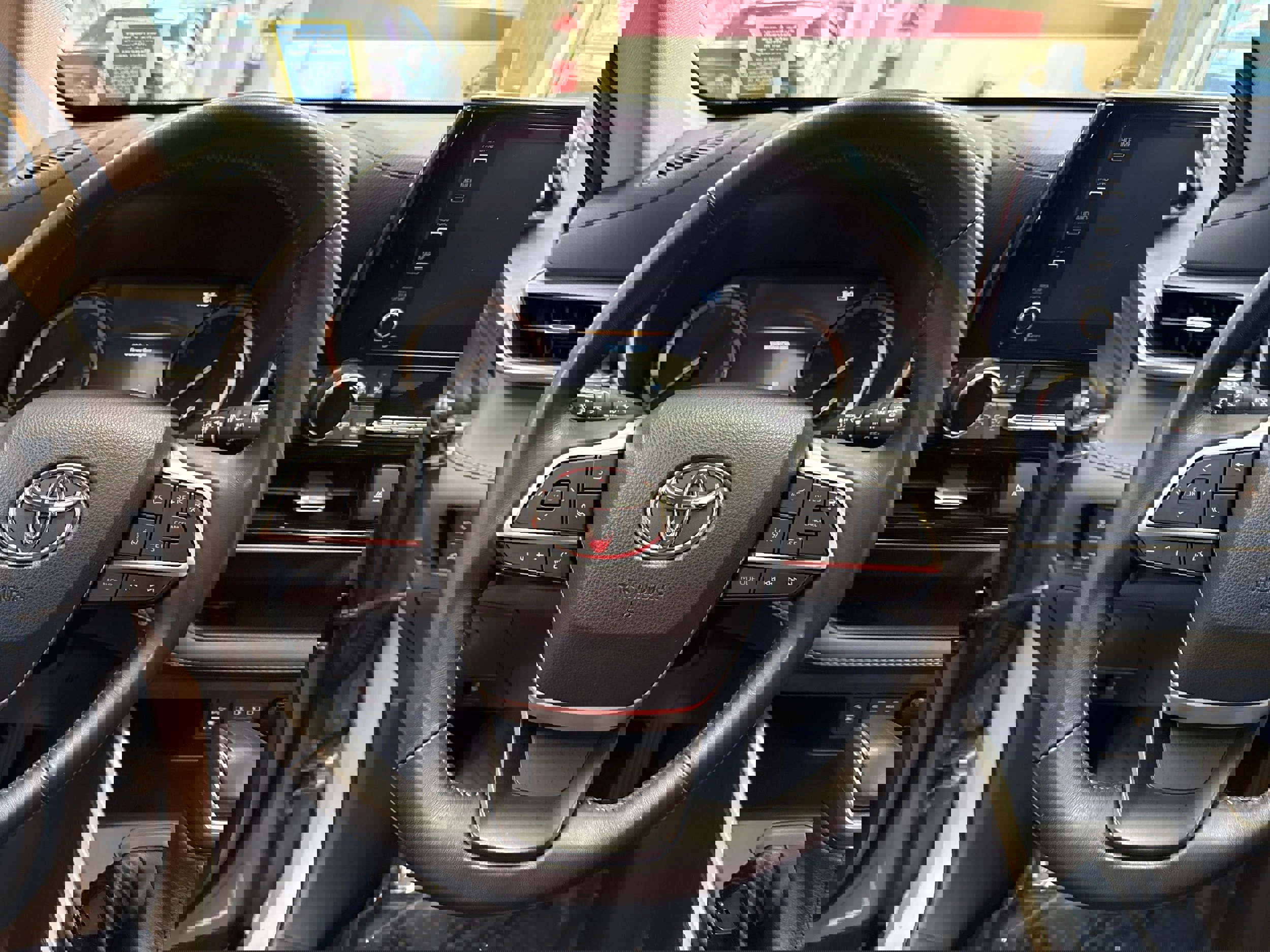 Used 2022 Toyota Highlander XLE image 45