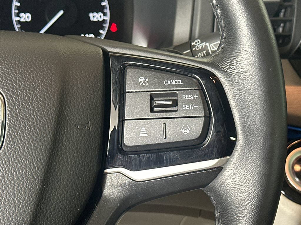 Used 2025 Honda Odyssey Touring image 26