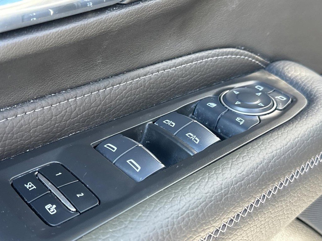 Used 2024 GMC Yukon Denali image 24