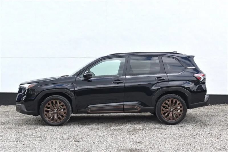 Used 2025 Subaru Forester Sport AWD/4WD image 9