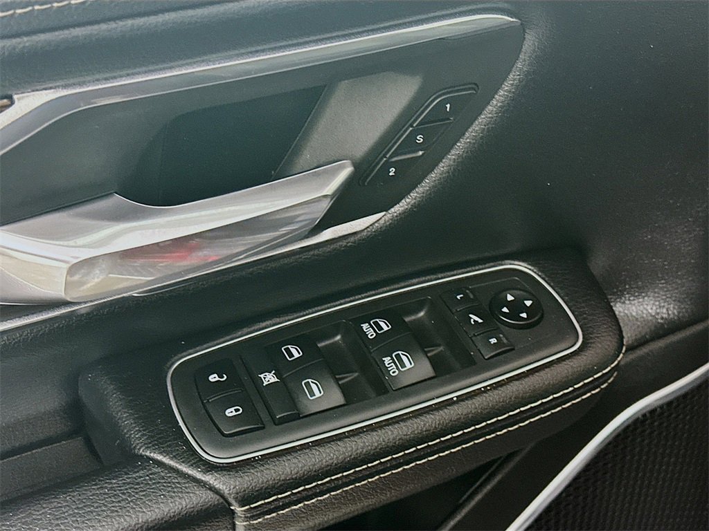 Used 2019 RAM 1500 Laramie image 24