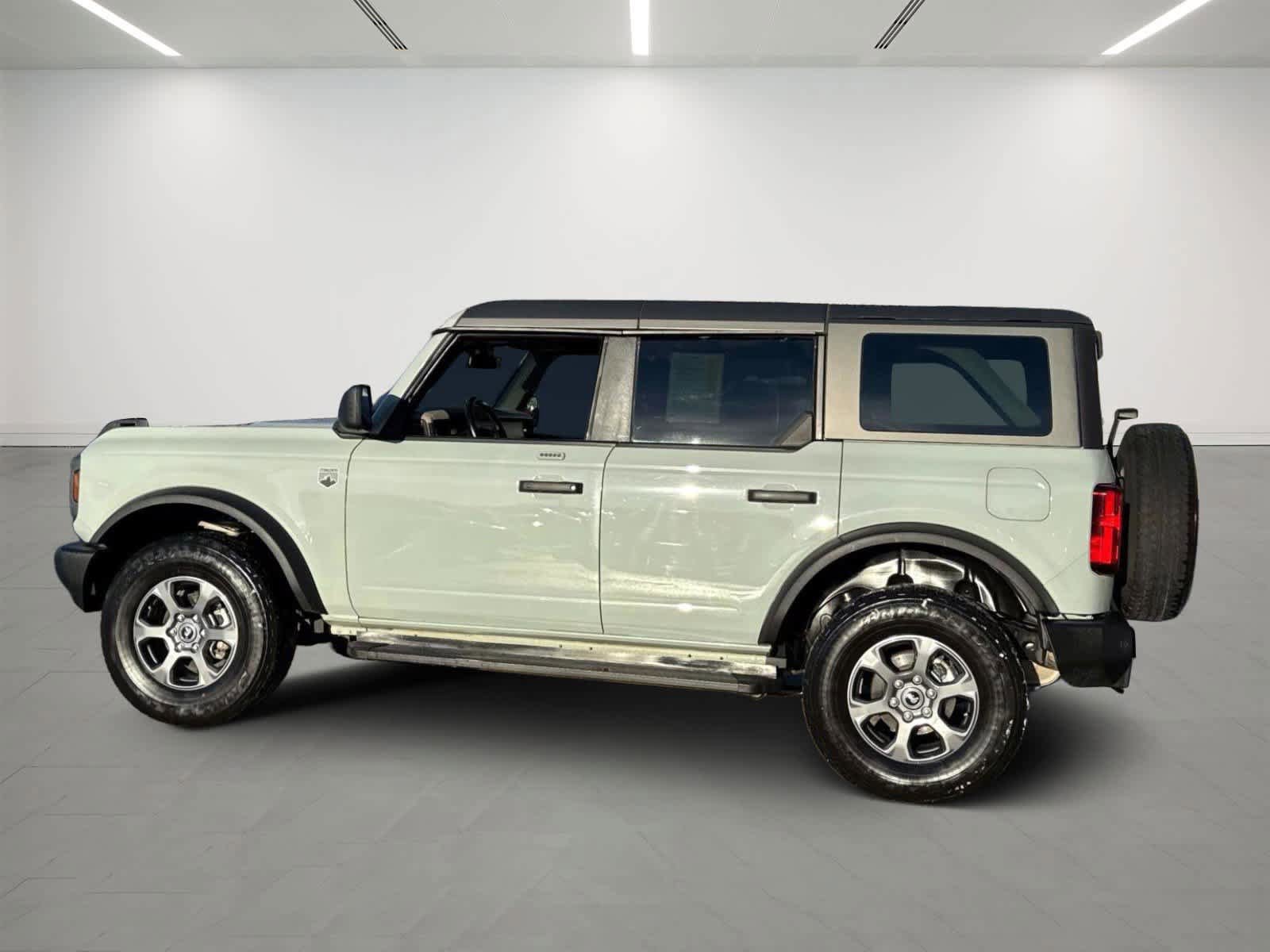 Used 2023 Ford Bronco Big Bend AWD/4WD image 2