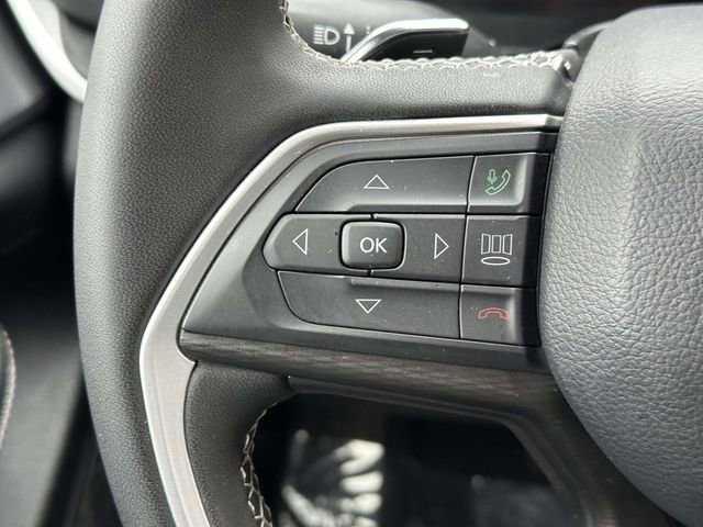 Certified 2024 Jeep Grand Cherokee Laredo X image 29