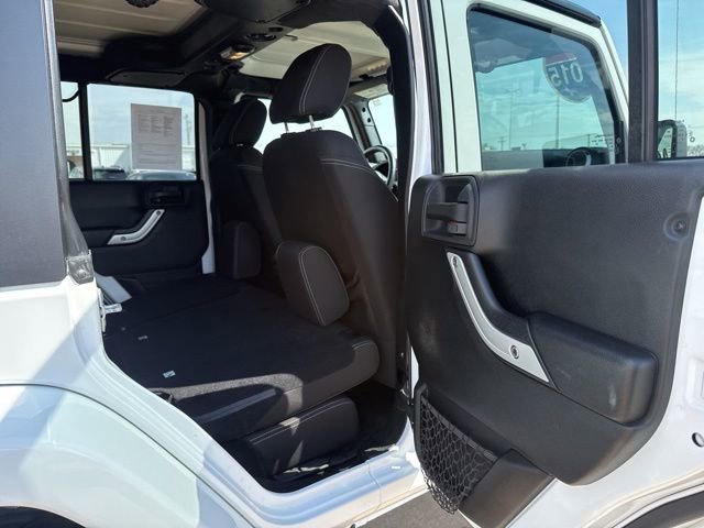 Used 2015 Jeep Wrangler Unlimited Sahara w/ Max Tow Package image 38