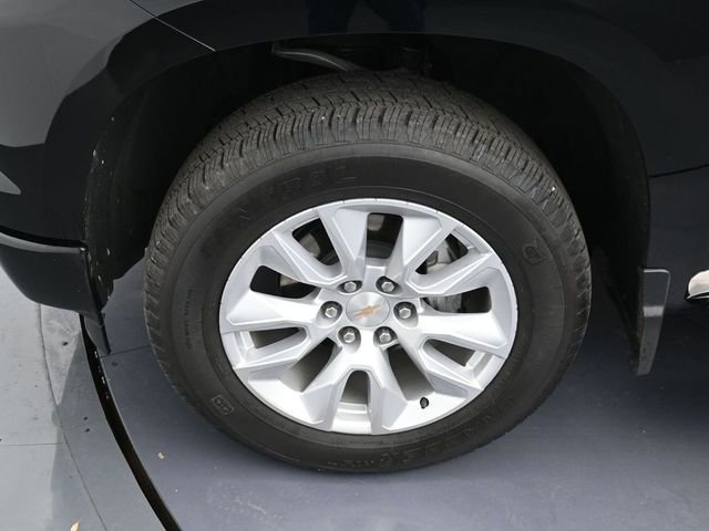 Used 2025 Chevrolet Silverado 1500 Custom image 9