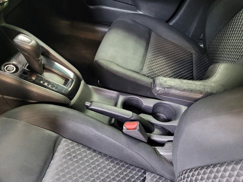 Used 2021 Nissan Versa S FWD image 26