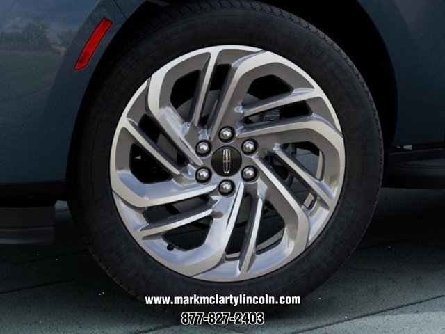 New 2027 Lincoln Navigator Premiere AWD/4WD image 19