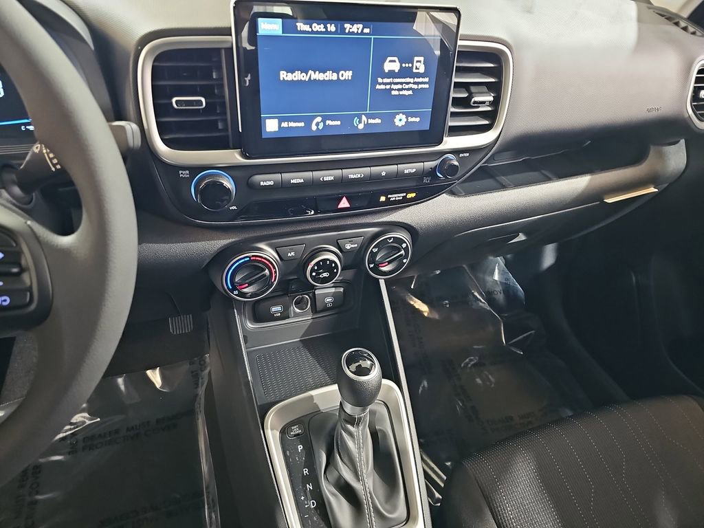 New 2026 Hyundai Venue SE image 19