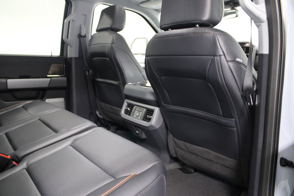 New 2026 Ford F250 Lariat w/ Chrome Package image 32