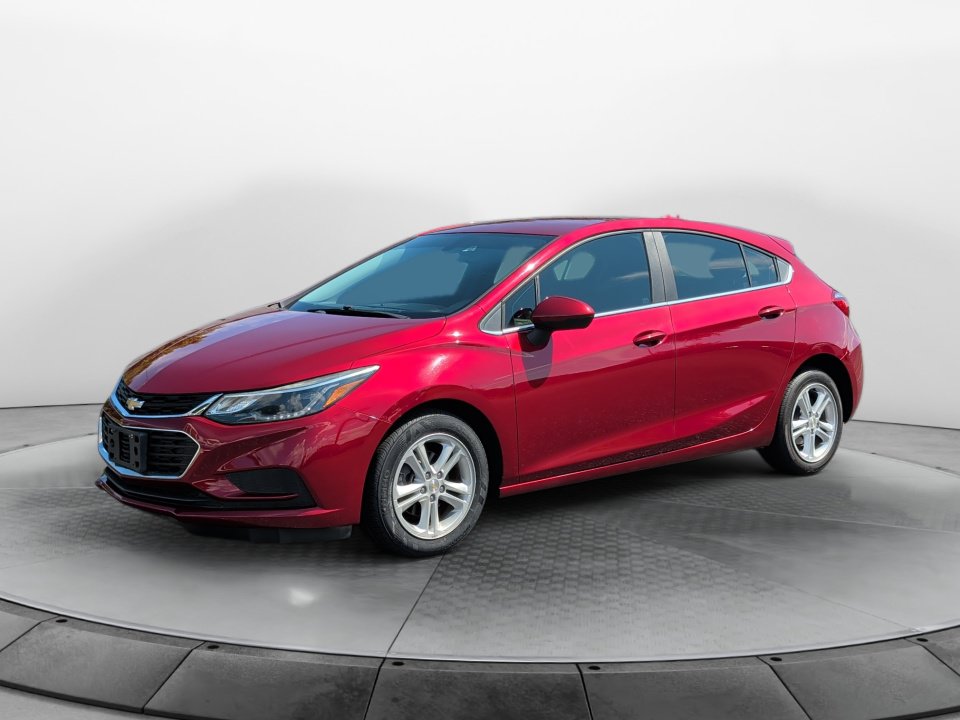Used 2018 Chevrolet Cruze LT FWD image 3