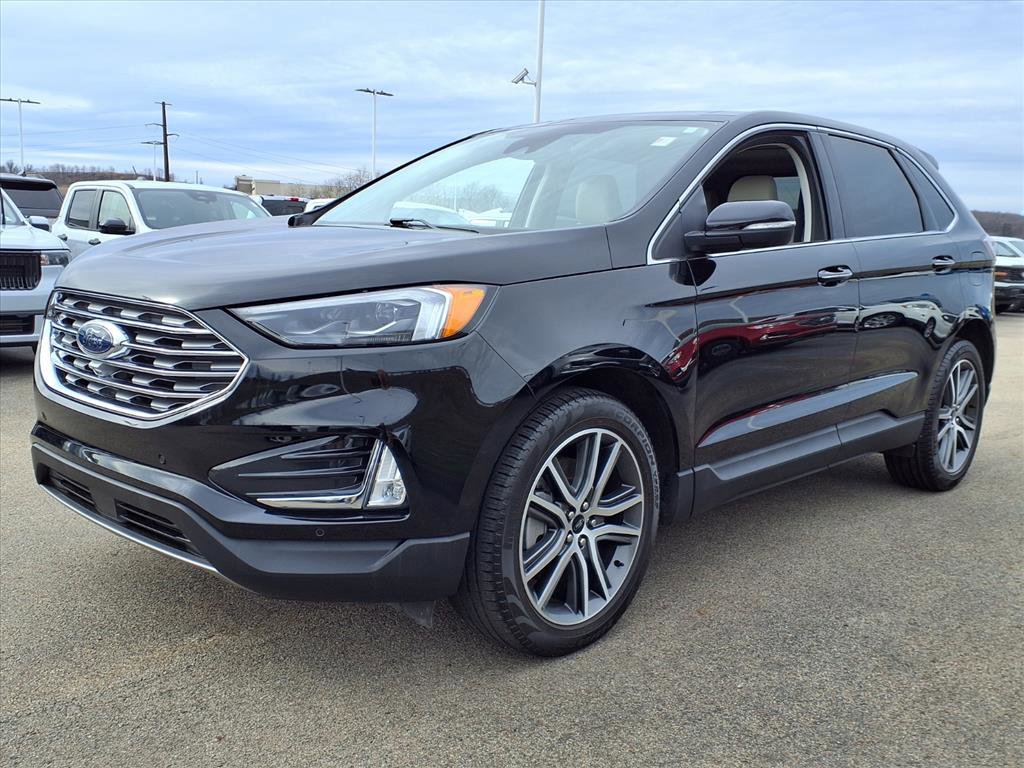 Certified 2024 Ford Edge Titanium w/ Equipment Group 301A image 3
