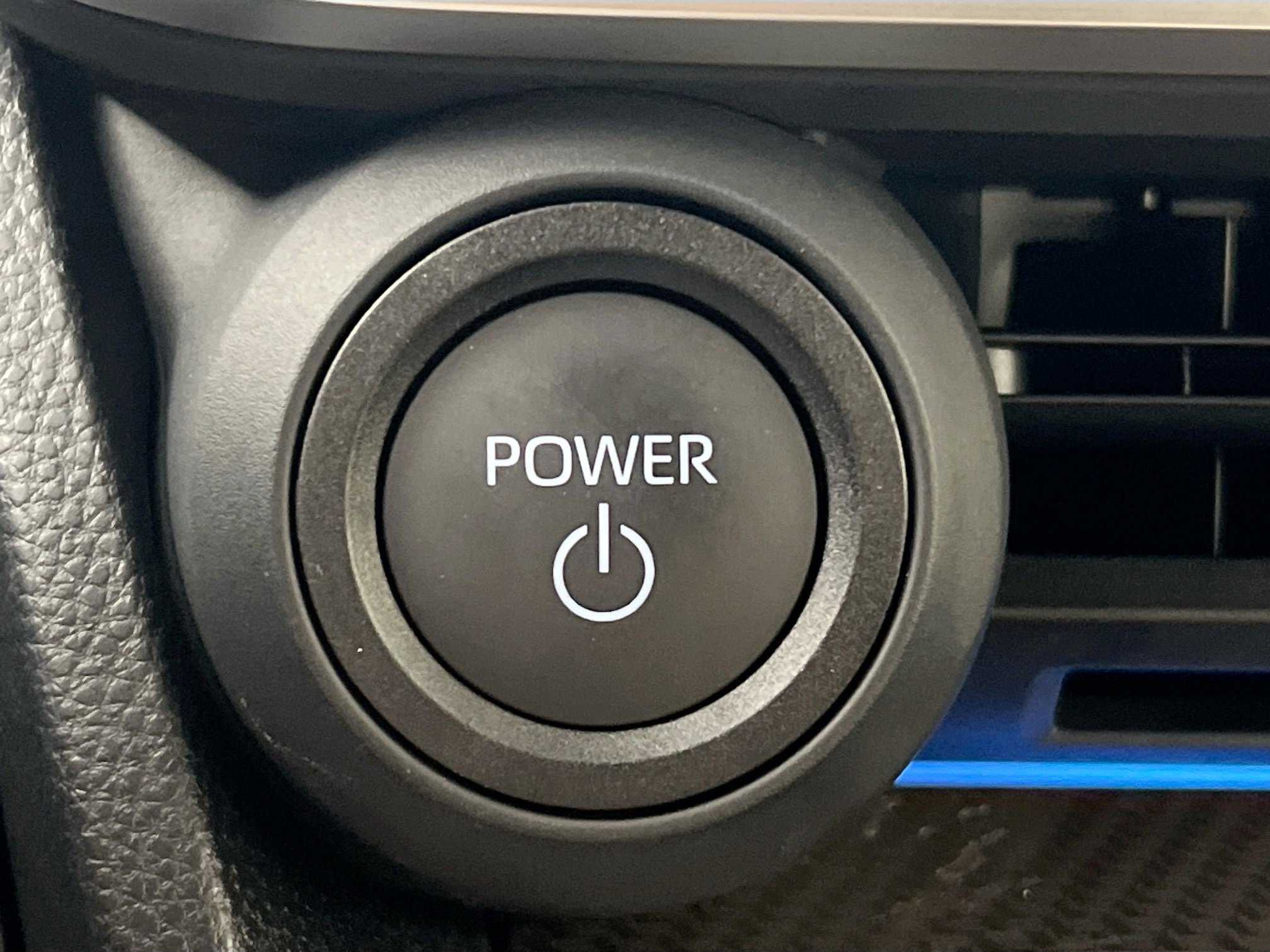 Used 2026 Toyota Prius XLE image 24