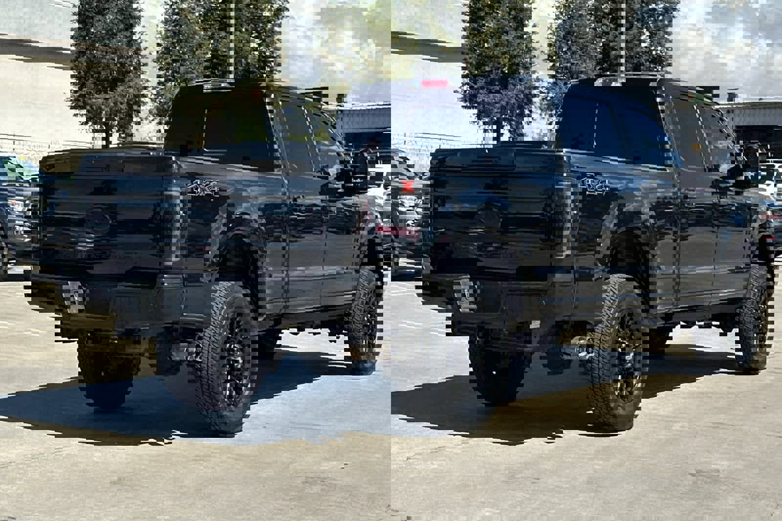 Used 2019 Ford F250 Lariat w/ Lariat Value Package image 3