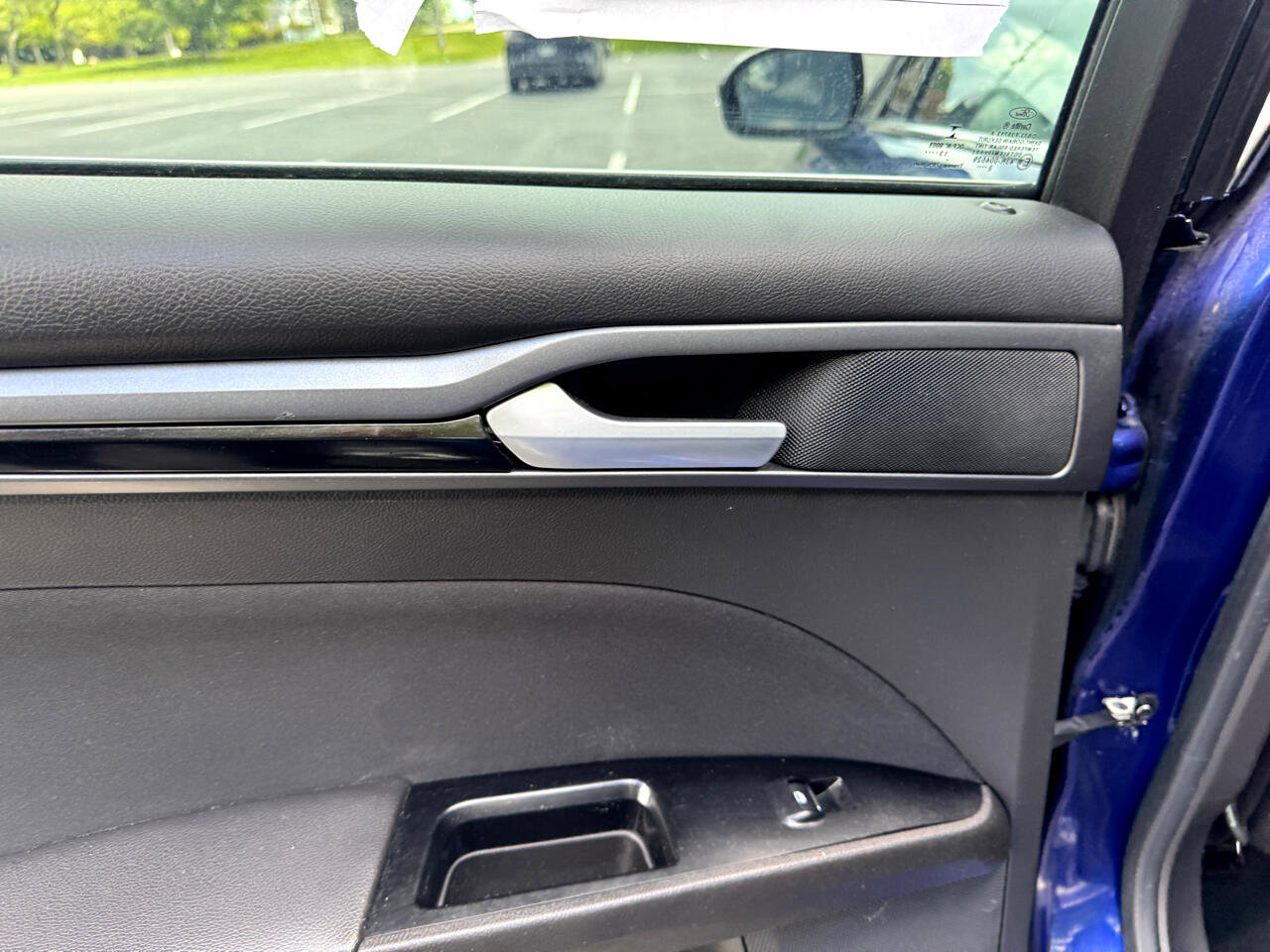 Used 2014 Ford Fusion SE w/ Equipment Group 201A image 30