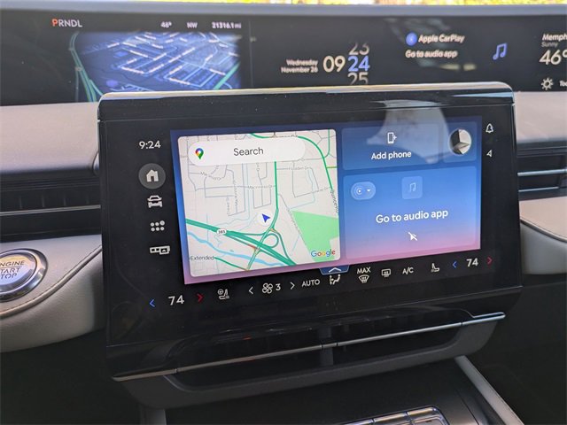 Used 2024 Lincoln Nautilus Premier image 19