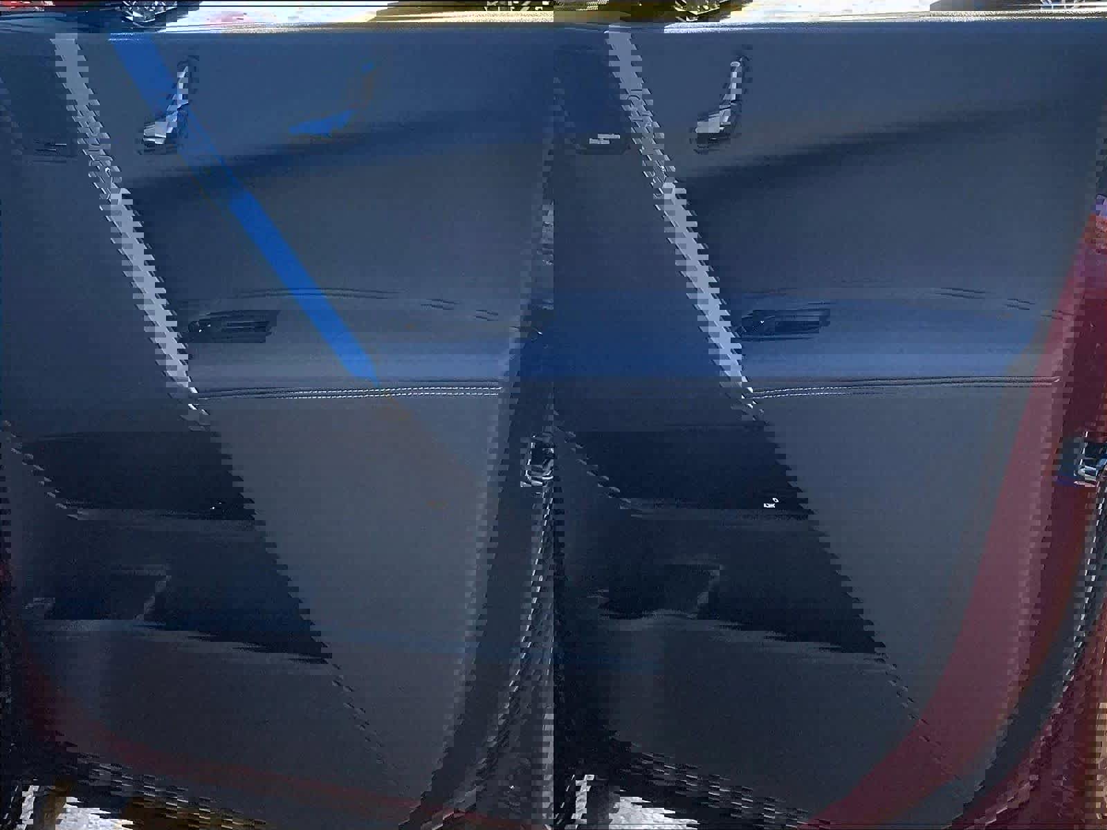 Used 2025 BMW iX xDrive50 image 25