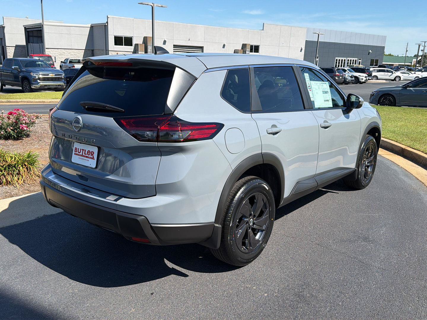 New 2026 Nissan Rogue SV w/ Cold Weather Package FWD image 6