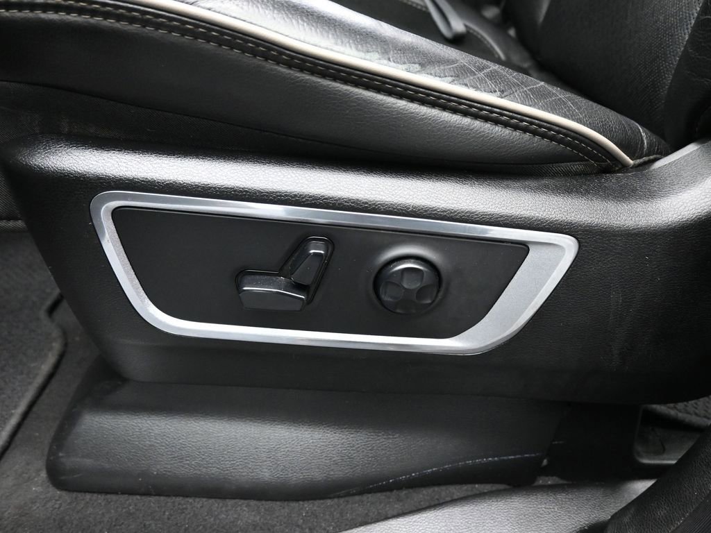 Used 2019 RAM 1500 Laramie image 11