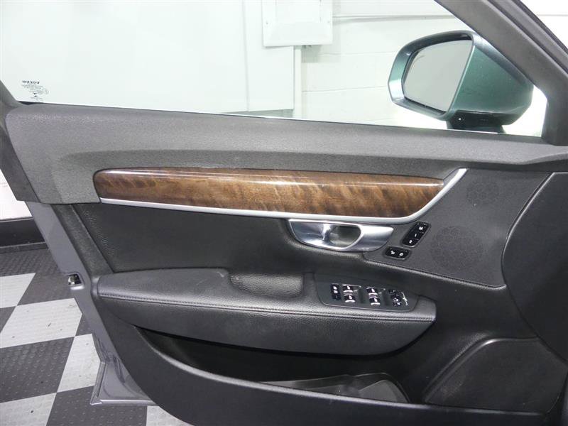 Used 2018 Volvo S90 T5 Momentum w/ Convenience Package AWD/4WD image 18