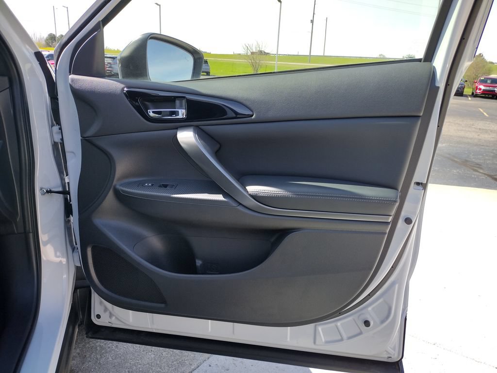 New 2026 Mitsubishi Eclipse Cross AWD image 32