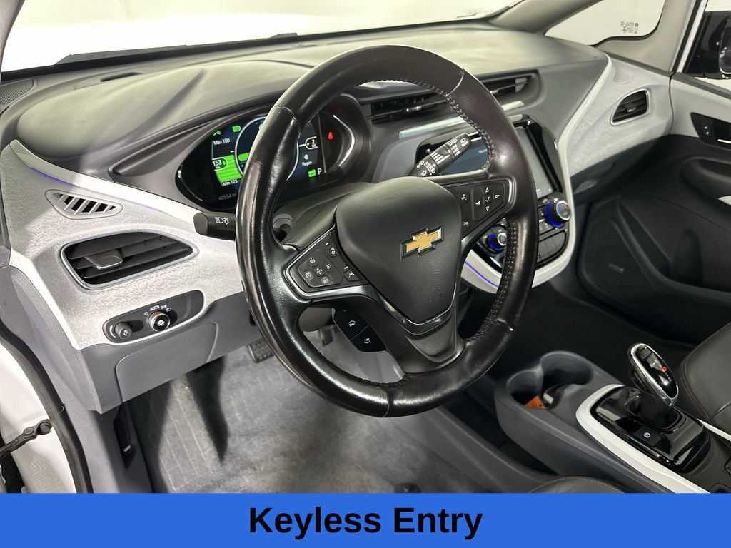 Used 2020 Chevrolet Bolt Premier w/ Infotainment Package FWD image 13