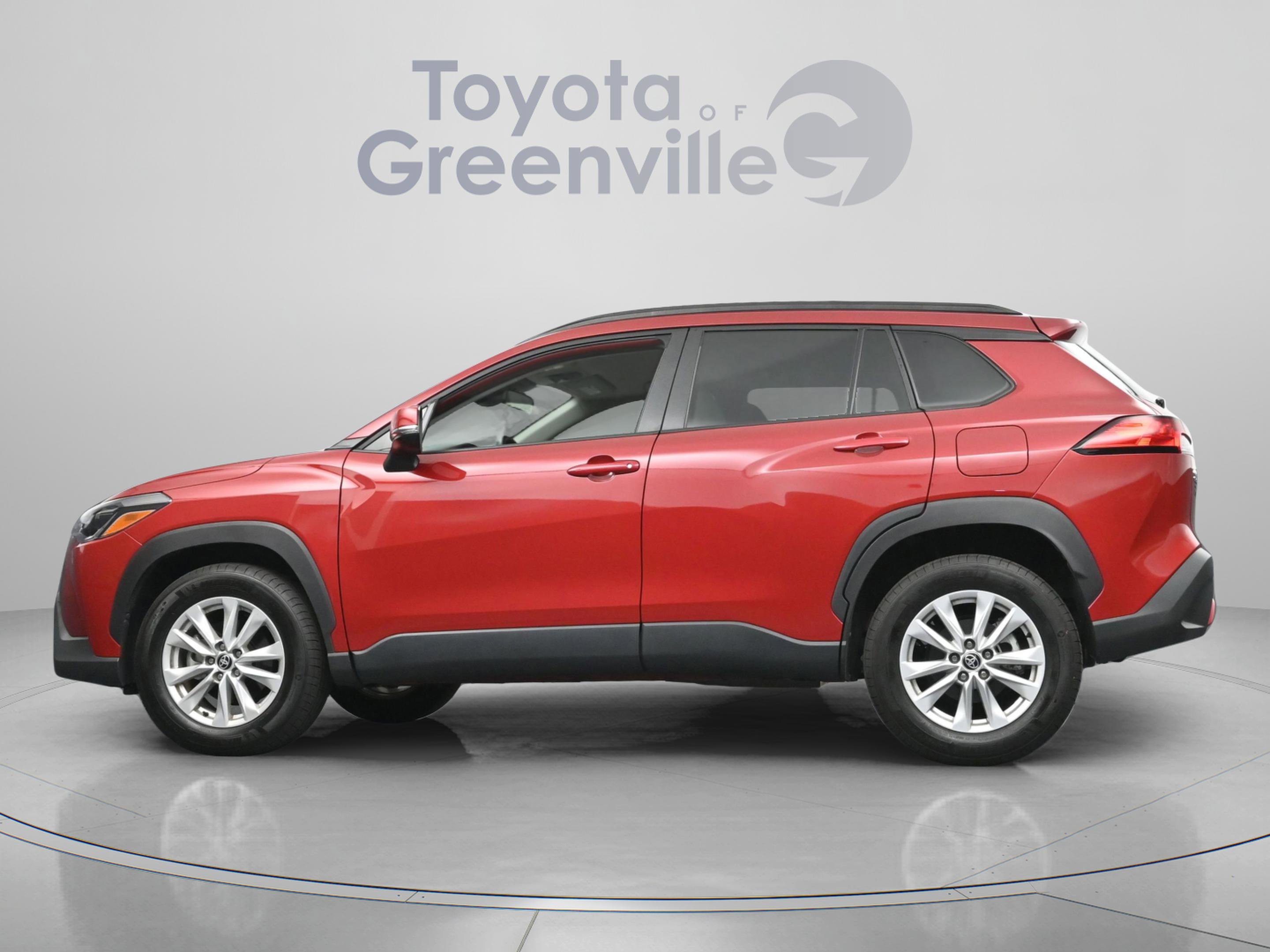 Certified 2023 Toyota Corolla Cross LE image 6