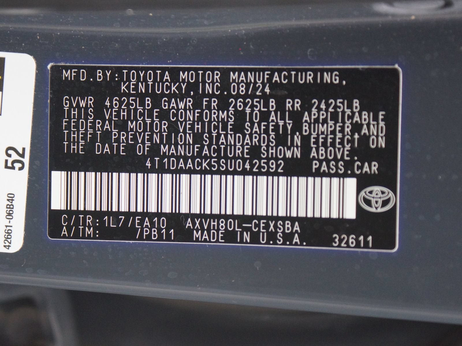 Used 2025 Toyota Camry SE w/ Convenience Package FWD image 26