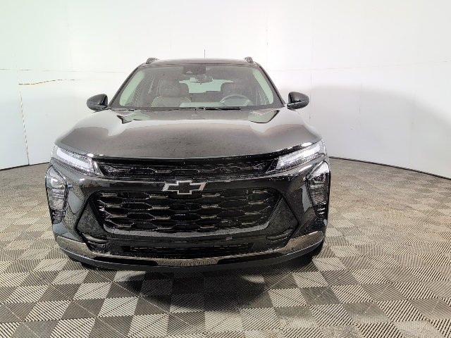 New 2026 Chevrolet Trax ACTIV w/ Driver Confidence Package image 2